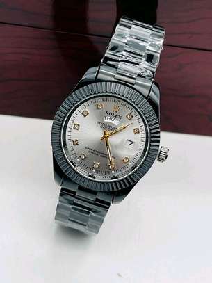 MONTRE image 6