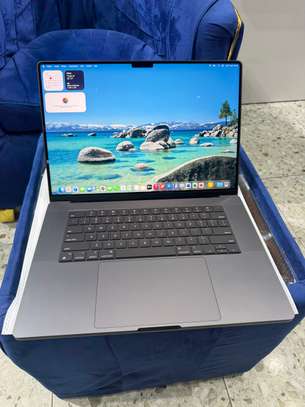 MacBook Pro M3 Pro 16 pouces Ram 18Go SSD 512Go image 3