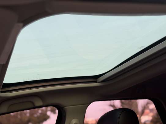 RENAULT QM3 2018 image 8