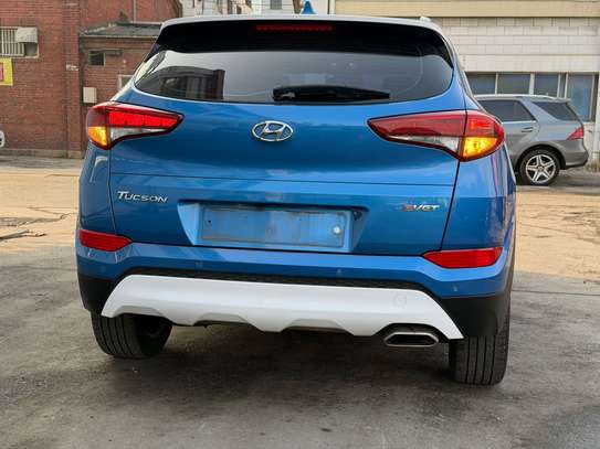 Hyundai Tucson 2017 1.7 Diesel (sous douane) image 11