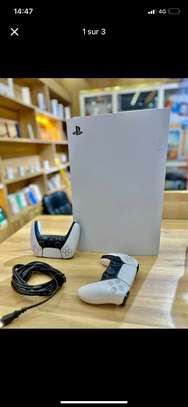 PlayStation 5 plus 2manete et 6 jeux image 2