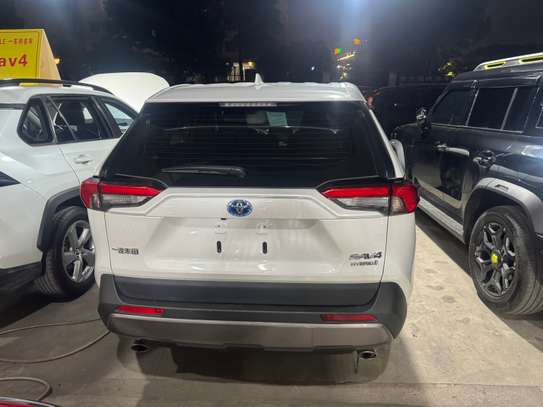 Toyota rav4 hybride image 6