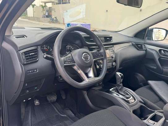 Nissan Qashqai image 11