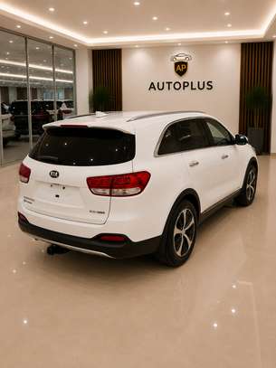 Kia Sorento 2017-18 full options image 6