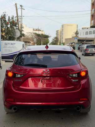 Mazda 3 GT 2018 full options image 10