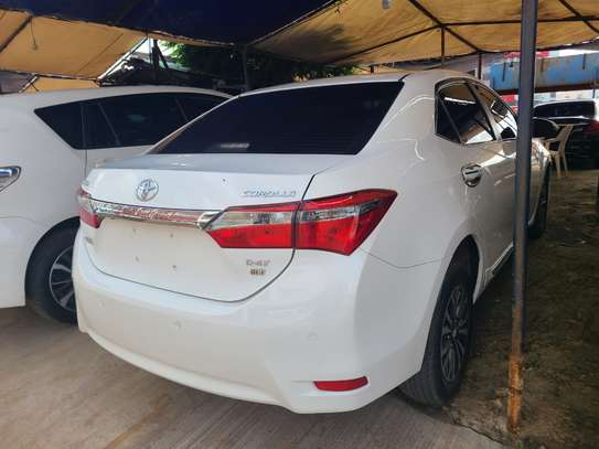 TOYOTA COROLA 2018 image 6