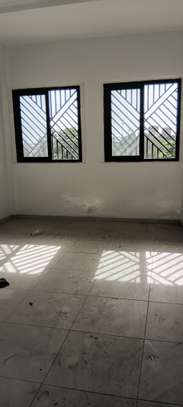 À LOUER – PLATEAU DE BUREAU 200 m² image 4