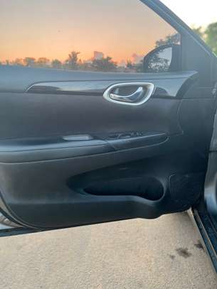 NISSAN SENTRA SV image 5