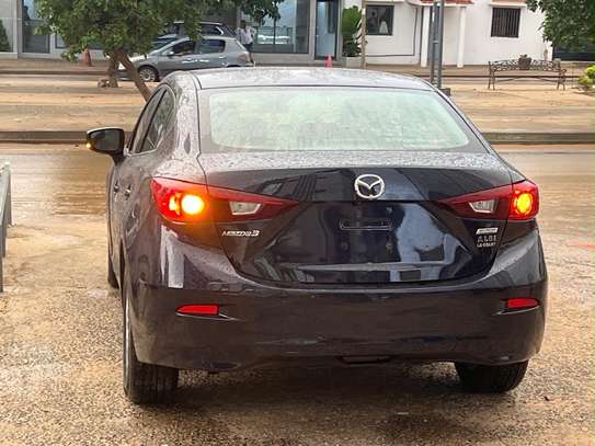 Mazda 3 image 8