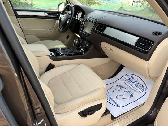 VW Touareg Legend V6 TDI 2018 image 9
