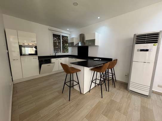 Maison à vendre a la vdn derrière eslusive image 3