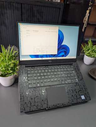 Dell précision 7520 i7 7th / NVIDIA 4gb / 16gb ram image 3