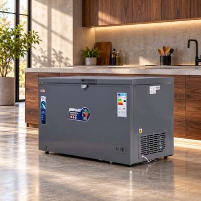 CONGELATEUR 400LITRES ASTECH HORIZONTAL AVEC VITRE GRIS image 3