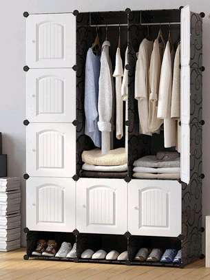 Armoire de rangement 3 battants en plastique image 4