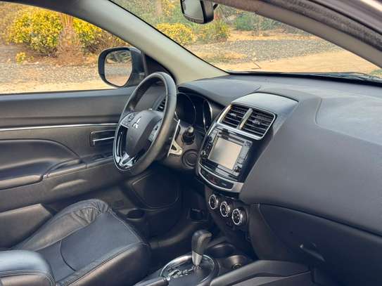 Mitsubishi Outlander 2017 image 12