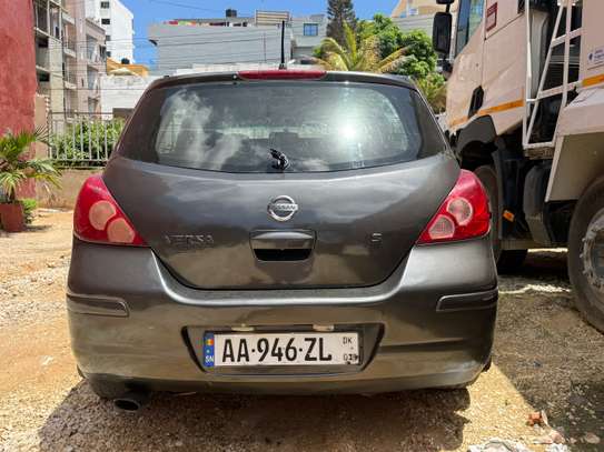 Nissan versa manuel 2010 image 2