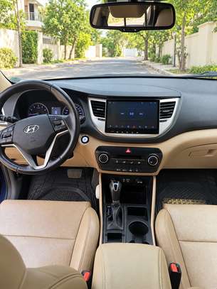 Hyundai Tucson automatique à louer à Saly image 2