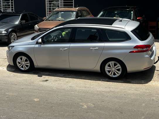 PEUGEOT 308 1.6 image 5
