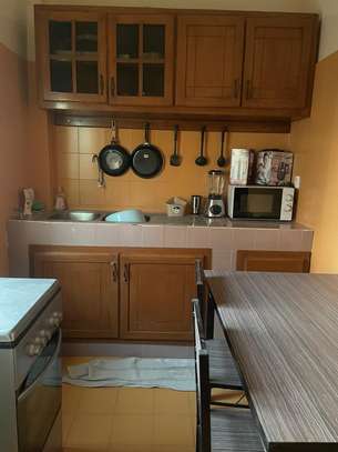 Appartement meublé 2 chambres à louer – Derklé Liberté 5 image 4