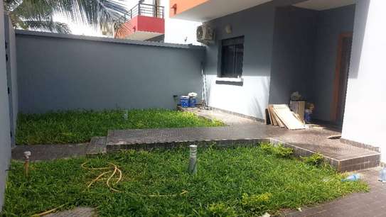 villa R+1 à louer à cite tobago image 6