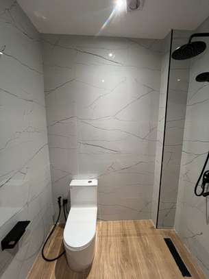Immeuble R+10 à vendre au Point E image 5