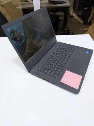 Dell Vostro 14 pouces i5 11e 8g de ram 256 SSD plus 1 tera image 3
