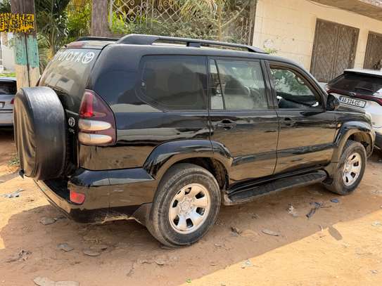Toyota Landre cruiser vx image 3