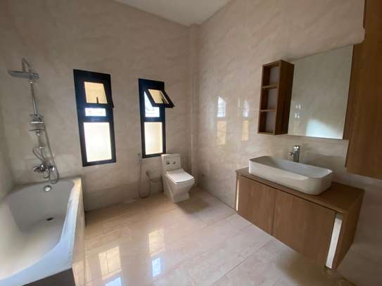 Villa à louer aux Almadies image 15
