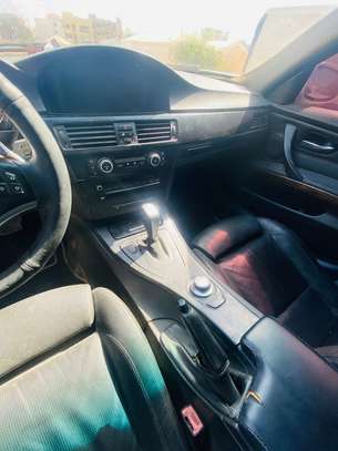BMW 328i image 10
