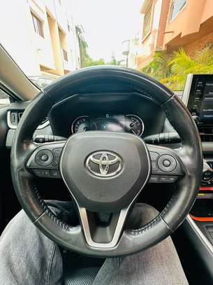 Toyota RAV 4 2019 image 4