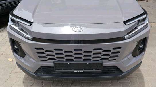 Toyota RAV4 2026 image 9