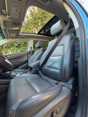 Hyundai Tucson image 8