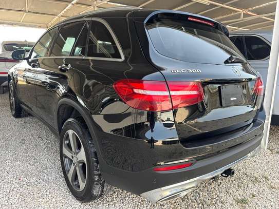 Mercedes Benz GLC 300 coupe image 2