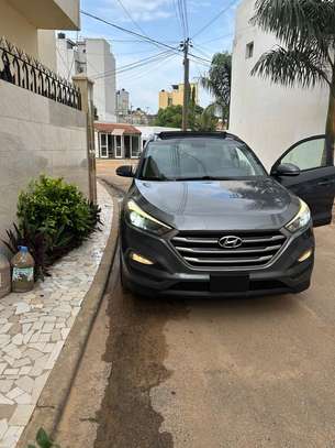Hyundai Tucson image 4