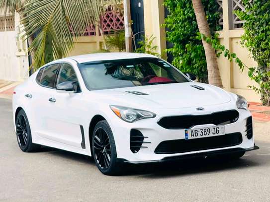 KIA STINGER SPORT image 2