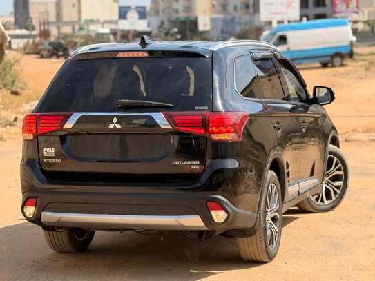 2018 MITSUBISHI OUTLANDER SEL 7places image 6
