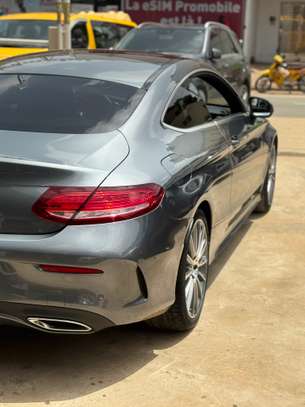 Mercedes Benz class C image 2