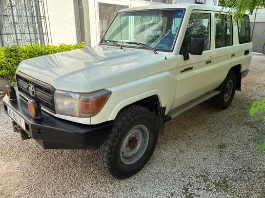 Toyota Land Cruiser 2008 image 3