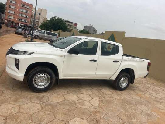 MITSUBISHI L200 2023 image 4
