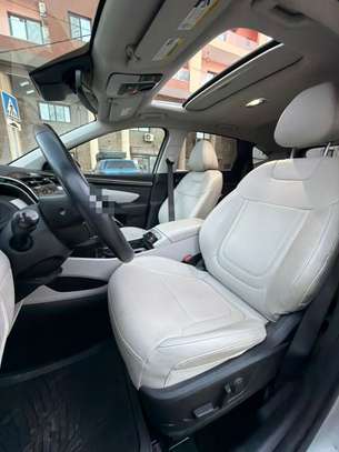 HYUNDAI TUCSON 2024 image 8