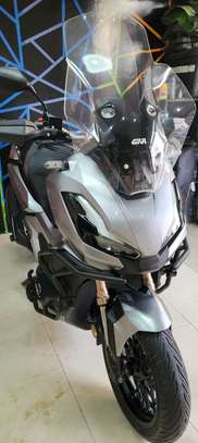 Honda Adv 350 2024 image 3