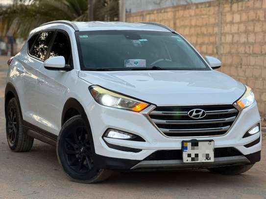 Hyundai Tucson image 2
