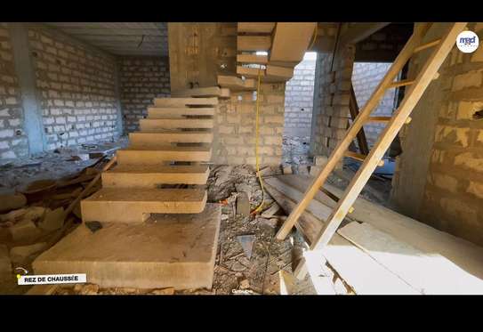 Maison à vendre – 2 étages en cours de construction image 4