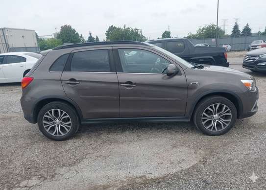 MITSUBISHI OUTLANDER SPORT 2.4 GT image 9