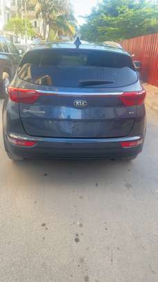 À VENDRE : KIA SPORTAGE 2017 – VERSION  FULL OPTIONS 4/4 image 2