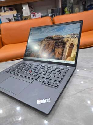 Lenevo ThinkPad T14 RYZEN 7Pro image 5