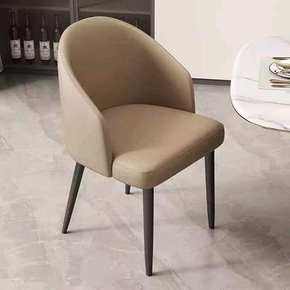 Chaise de table à manger moderne image 2