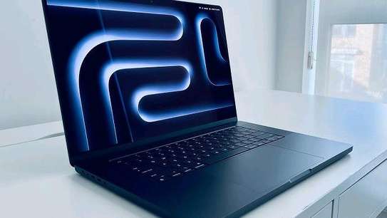 MacBook pro M4 image 5