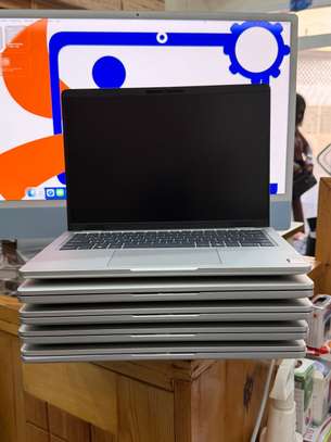 Dell Pro 14 Plus PB14250 - Intel Ultra 7 265U image 4