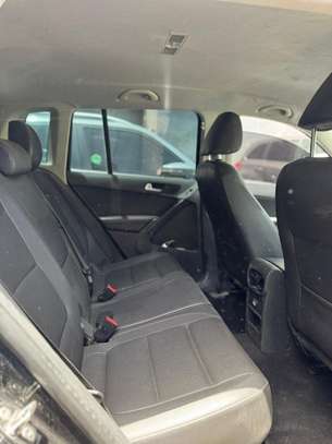 Volkswagen Tiquan image 4